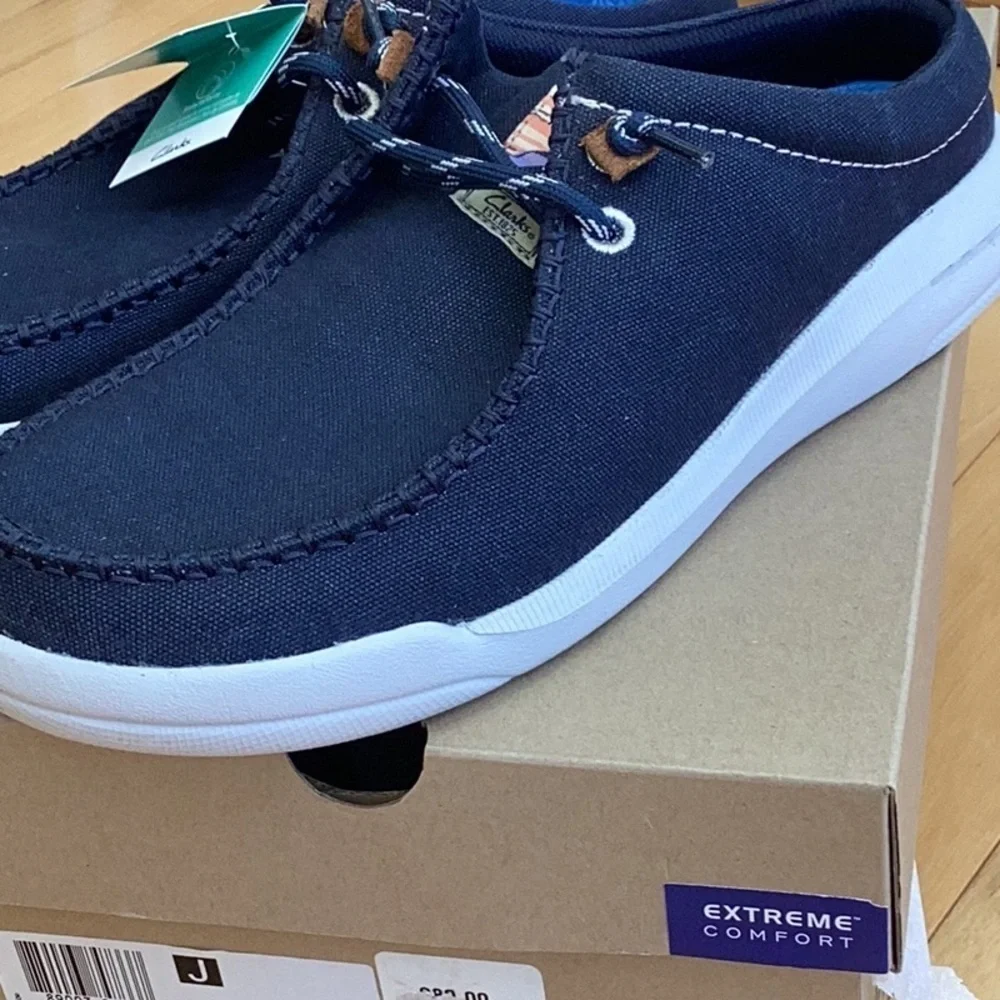Clarks Driftlite Surf navy blue canvas slip on shoes, men’s size 10
